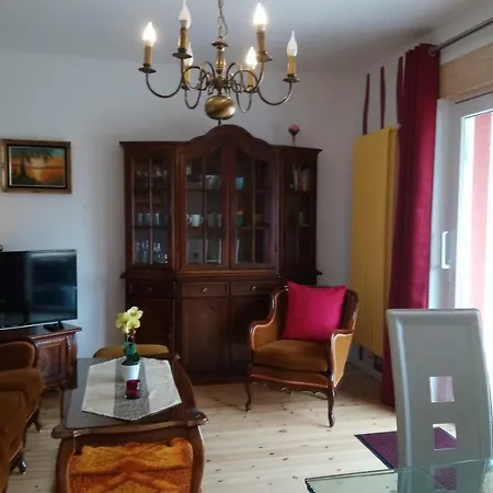 Landhaus Am Schlosspark Ferienhaus Grossen Luckow